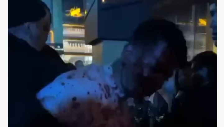 (Вознемирувачко Видео) Раскрварени лица во познат скопски локал