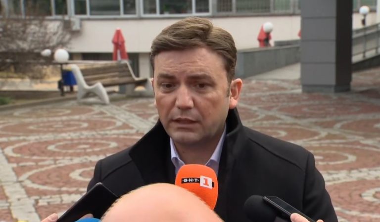 Османи од Софија: “Кој ќе дојде во Скопје да ги вреѓа Македонците, тоа ќе му биде последно доаѓање во Македонија“