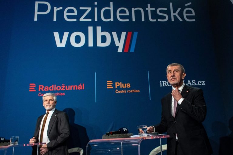 Рекордно висок одѕив на изборите за претседател на Чешка