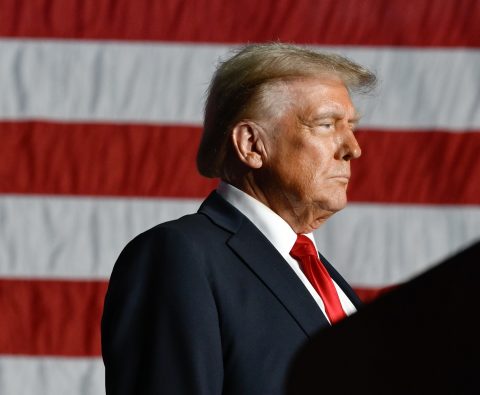 Трамп: Подготвен сум за воена акција ако нема договор со Иран