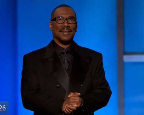 ВИДЕО: Еди Марфи доби награда за животно дело, стоечки овации за актерот