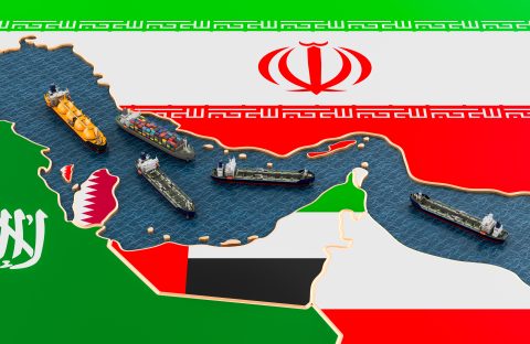 Иран заплени брод во Ормускиот Теснец (ВИДЕО)