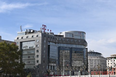 НЕТПРЕС.мк: Македонија е безгласен газда во Македонски Телеком – така одлучила Владата во 2018
