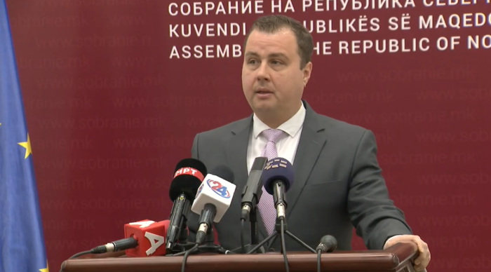 ПРЕНЏОВ: На СДС полни им се устите со ЕУ, но не прават ништо