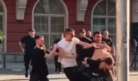 МВР се огласи: Еве колку лица се уапсени по тепачката на протестот на албанските студенти