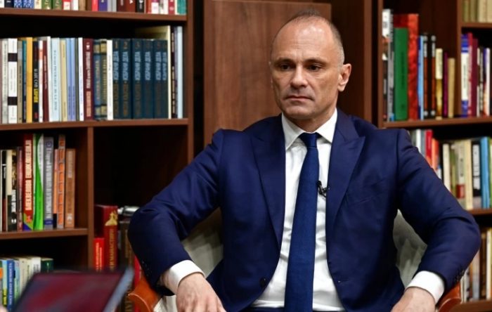 ФИЛИПЧЕ БЕЗ КОЧНИЦИ: Се додворува на Софија, нуди уставни измени на брза лента и прв честиташе за новата бугарска влада на Радев