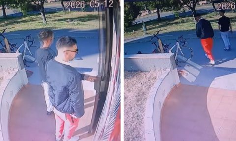 КРАЖБА СРЕДЕ БЕЛ ДЕН ВО АЕРОДРОМ: Две момчиња си присвоиле туѓ велосипед! (ВИДЕО)